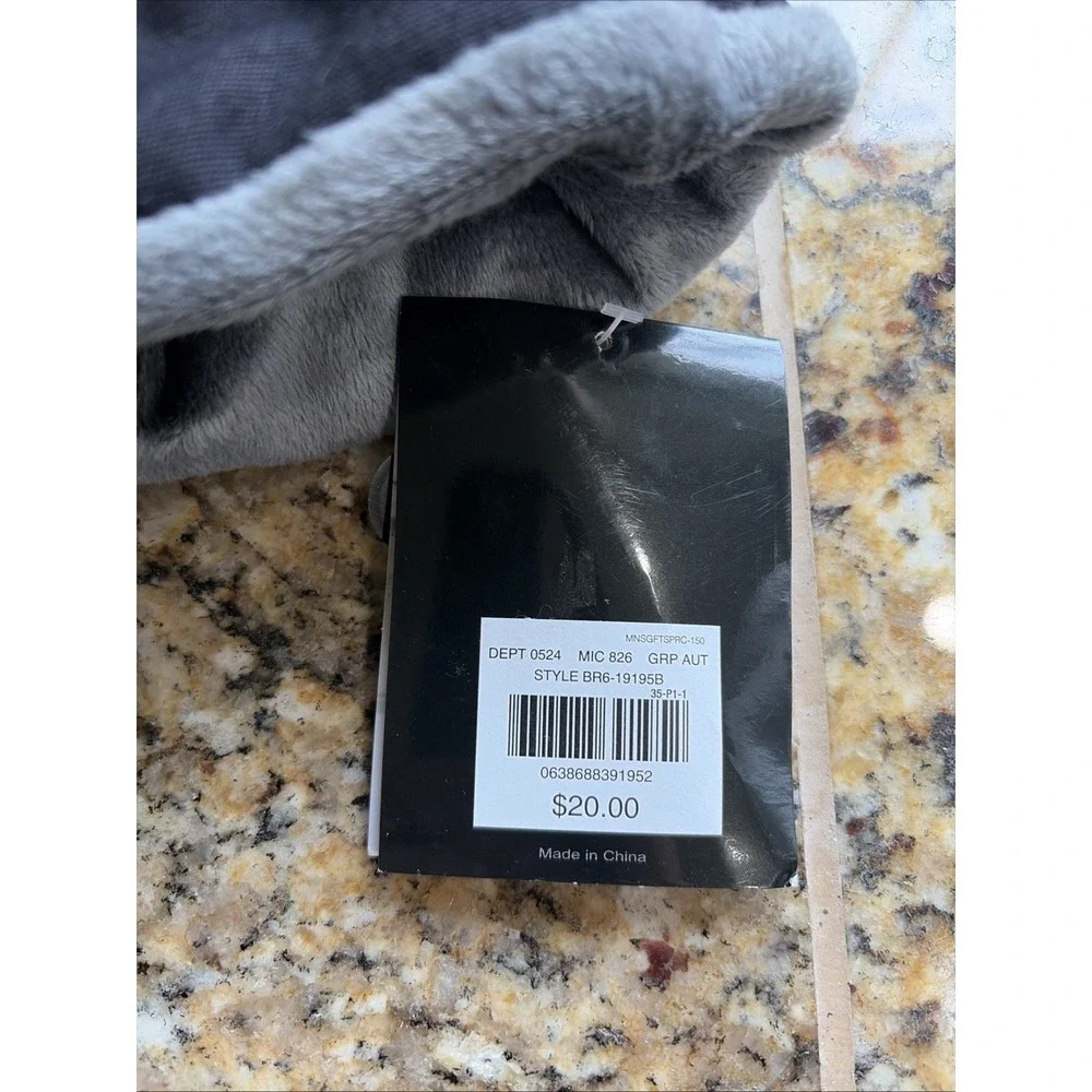 Berkshire Black Insulated Waterproof Plush Ice Scraper Mitt Mitten Glove NEW NWT